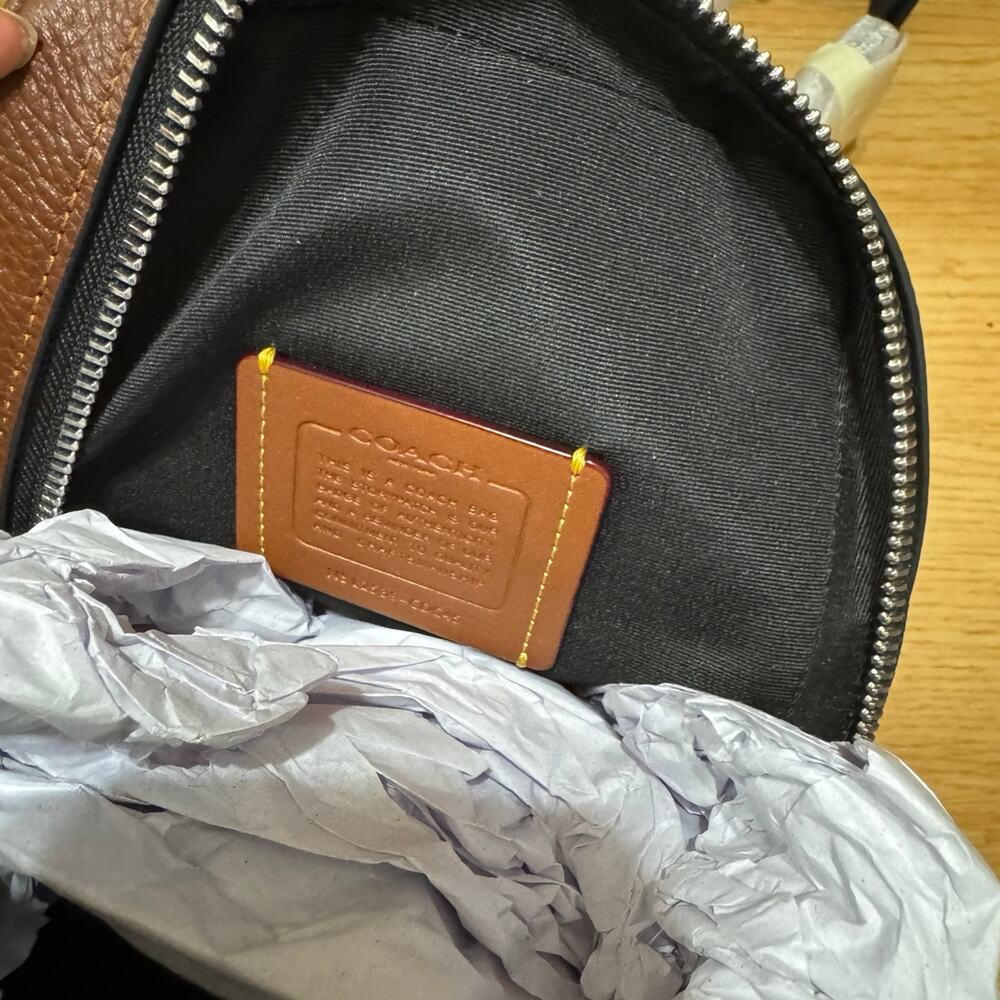 ❤️ Coach Racer Sling Pack In Signature Leather - Picture 11 of 11